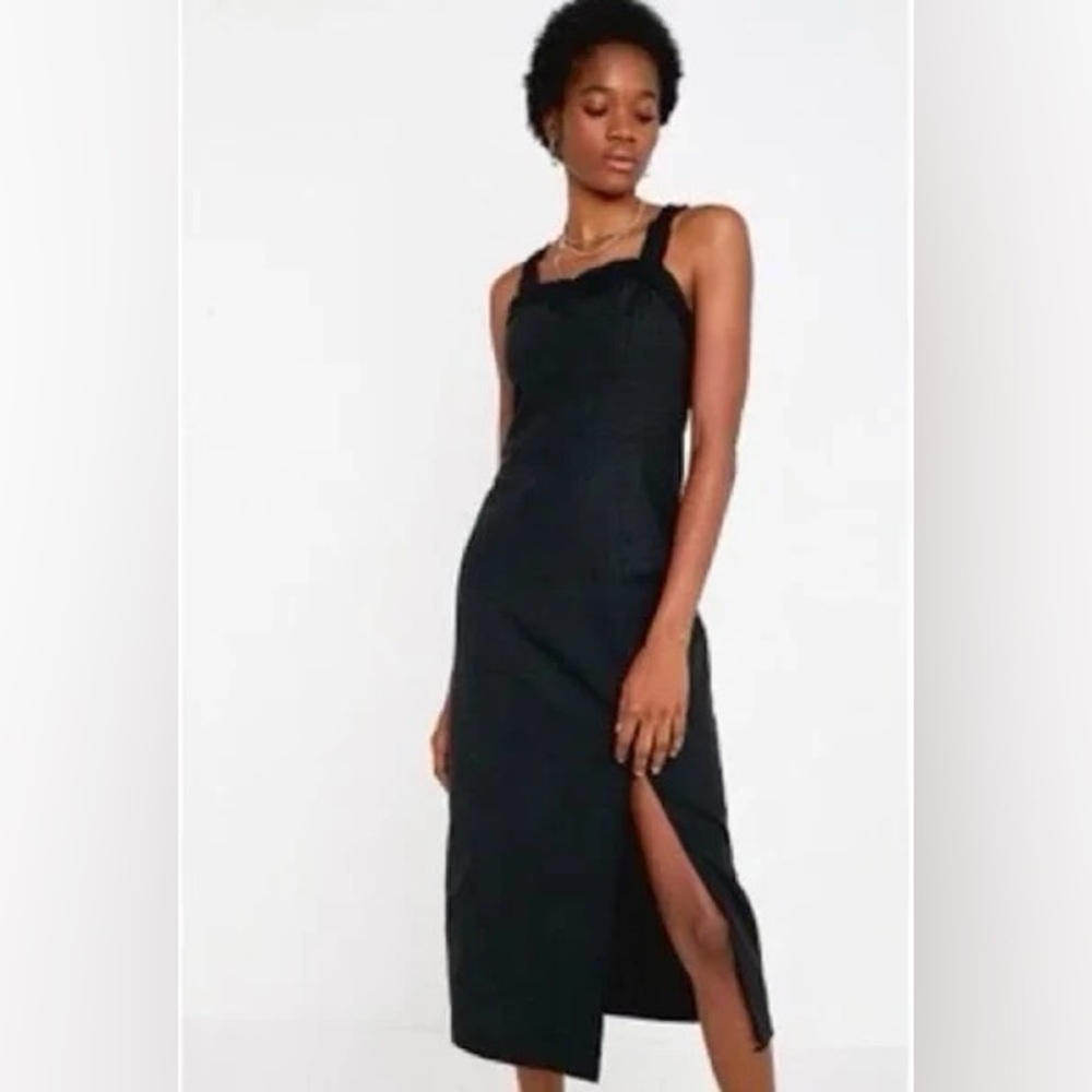 Urban Outfitters - Black Linen Blend Midi Dress - Size: Small
